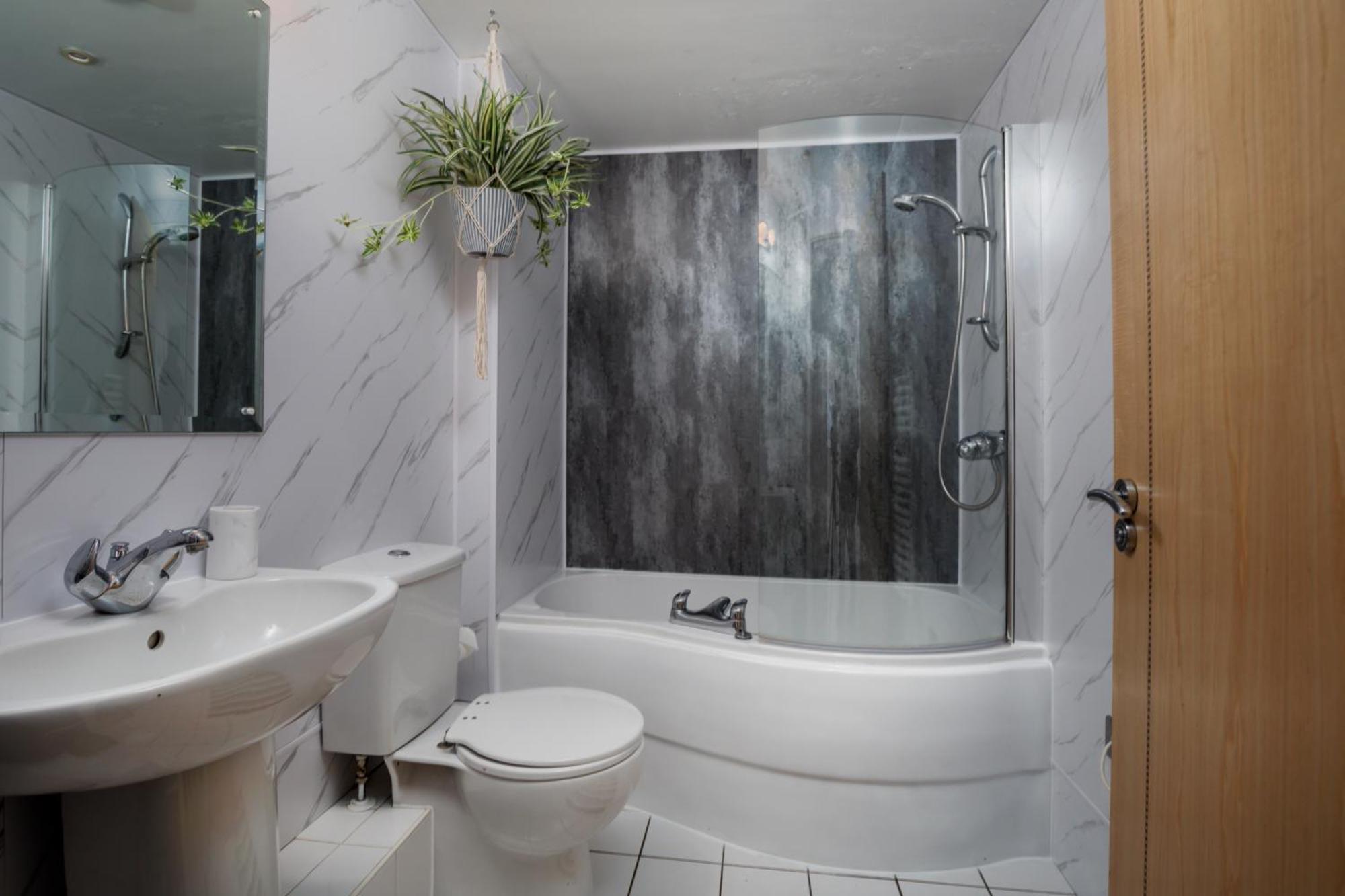 Large Central Penthouse In Leeds 利兹 外观 照片